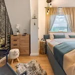 Euphoria - Luxury Chalet *