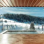 Euphoria - Luxury Vlasic